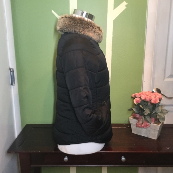 Old Navy Black Puffer Faux Fur Collar Trim Jacket - Picture 4 of 8